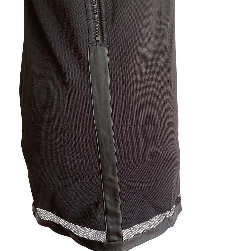 Dress - Picture 6 of 7